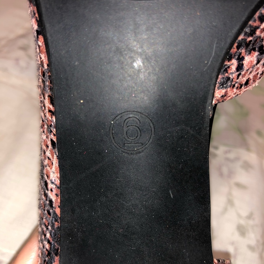 3/$20 Mossimo snakeskin heels - Picture 6 of 6